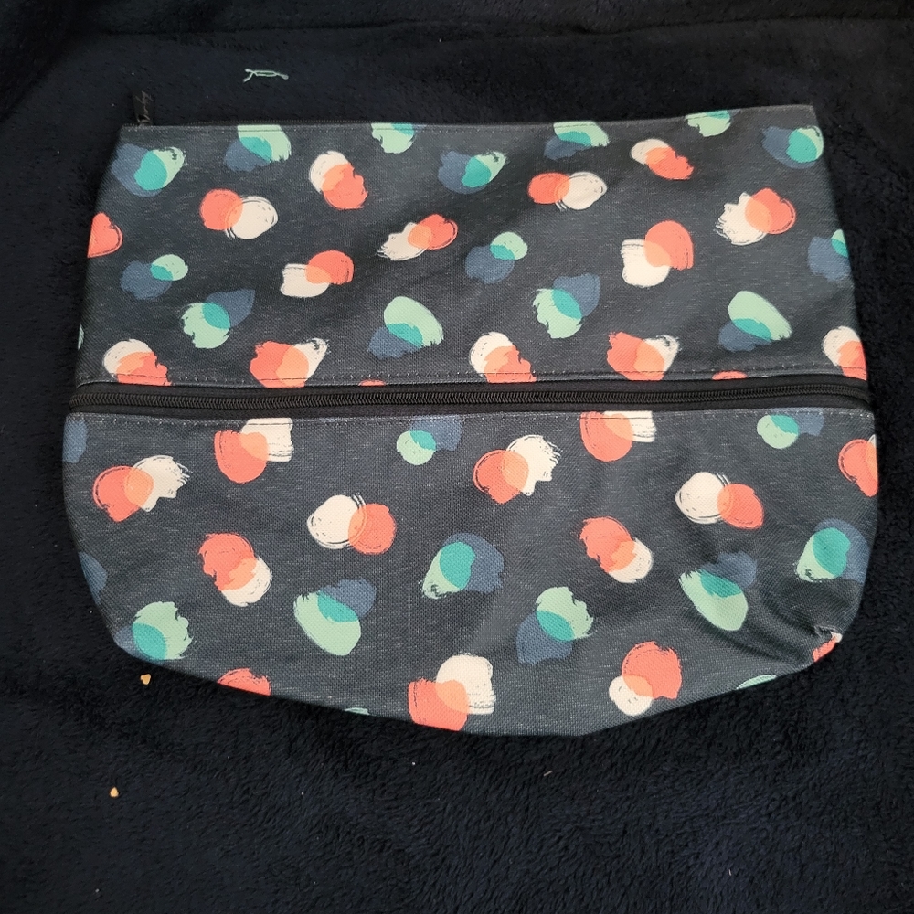 Thirty-one Size Up Expandable Pouch - Painted Dot Trio